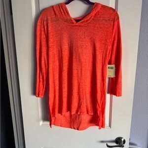 LUCKY, cutout bk, hi/low, NWT